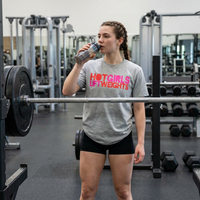 T-Shirt "HOT GIRLS LIFT WEIGHTS"
