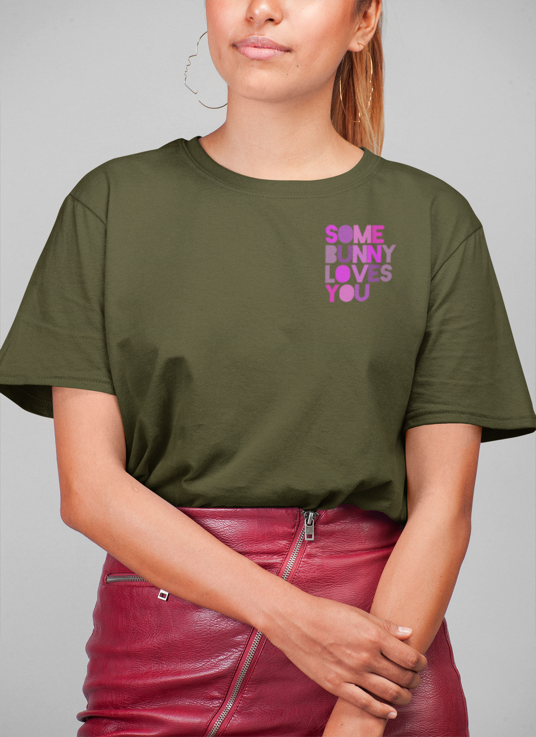 T-Shirt SOMEBUNNY 🐰