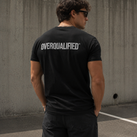 T Shirt "OVERQUALIFIED"
