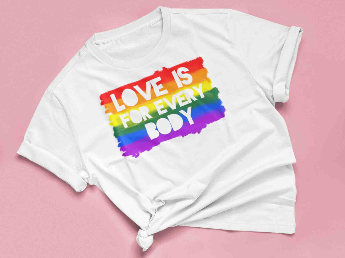 T-Shirt "LOVE IS FOR EVERYBODY"