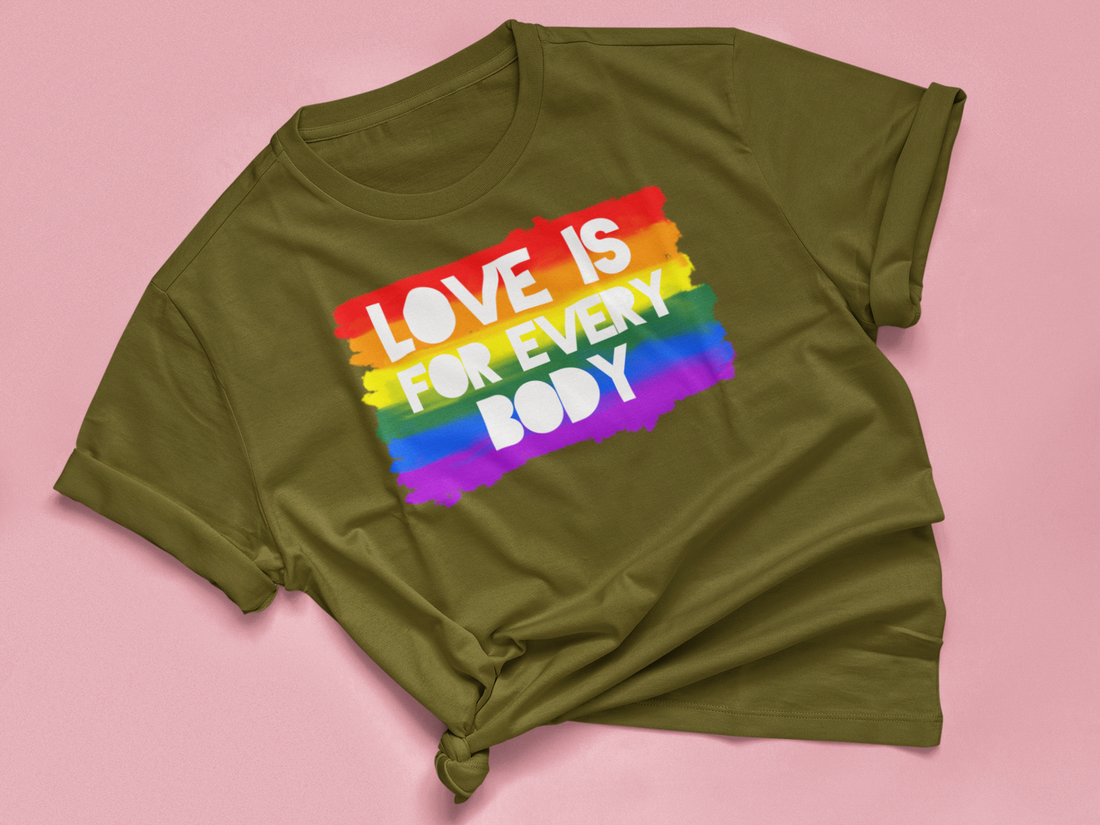 T-Shirt "LOVE IS FOR EVERYBODY"