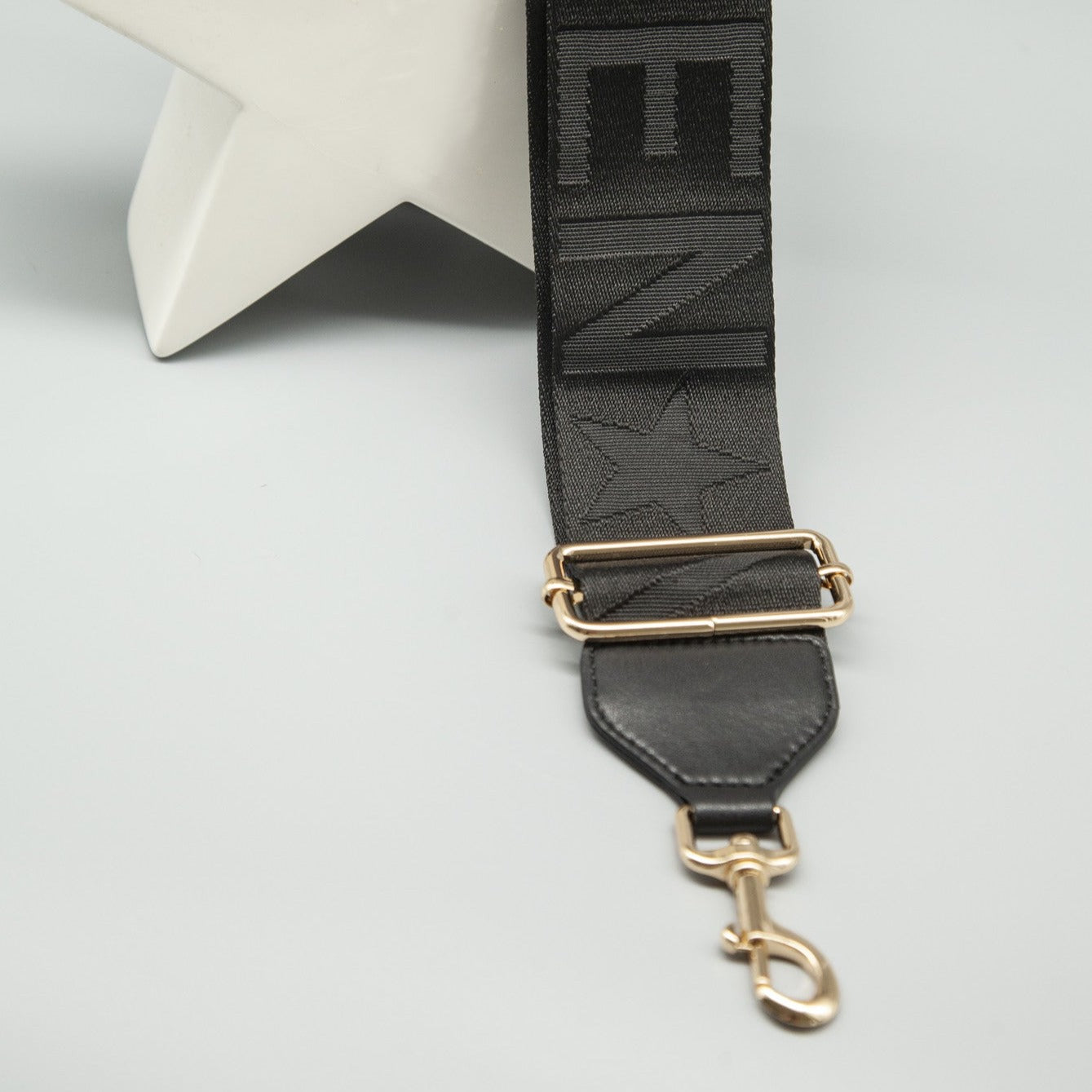 AppleSkin™ Bagstrap BLACK
